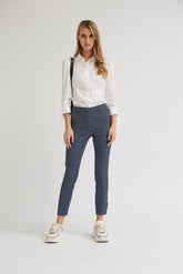 Pantalón Ajustado Volante Bajo Jacquard Elástico