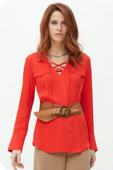 Blusa Cordón Escote En Crepé Viscosa