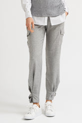 Pantalón Cargo Trabillas Bajo Franela