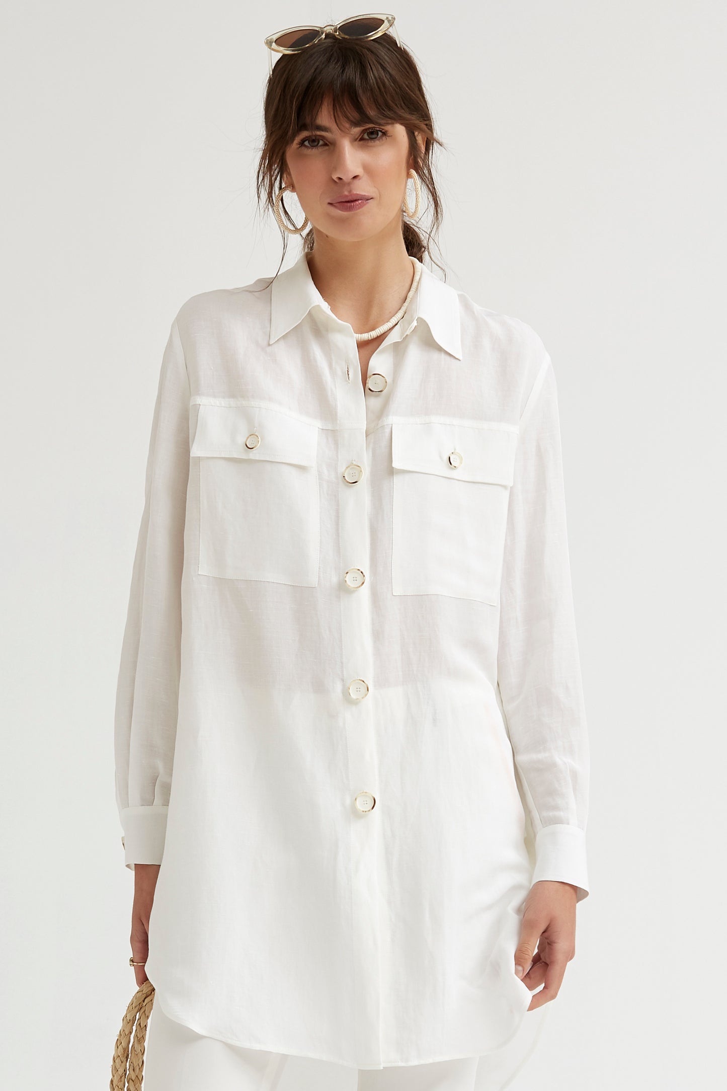 CAMISA LARGA BOTONES DE LINO CON RELIEVE