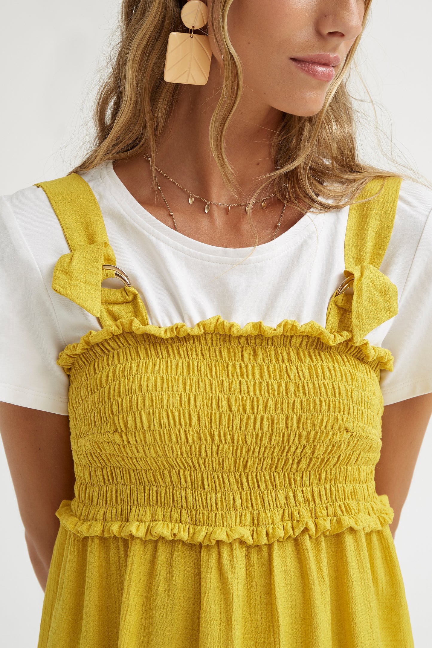 VESTIDO RELIEVE DE VISCOSA CON CAMISETA