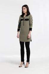 Casaca Aita6 Cuello Alto Punto Jacquard Tricolor