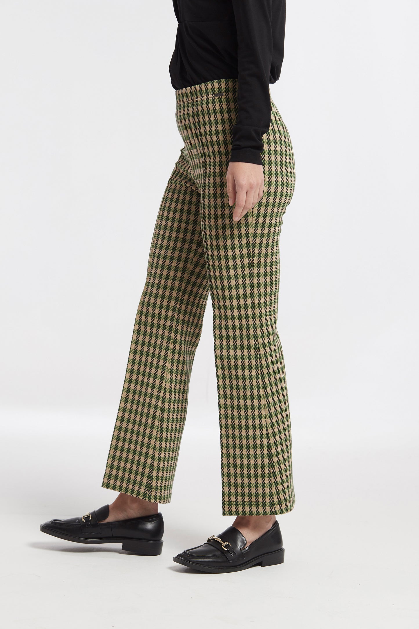 PANTALÓN ACAMPANADO CROPPED HOLLIE PUNTO JACQUARD TRICOLOR