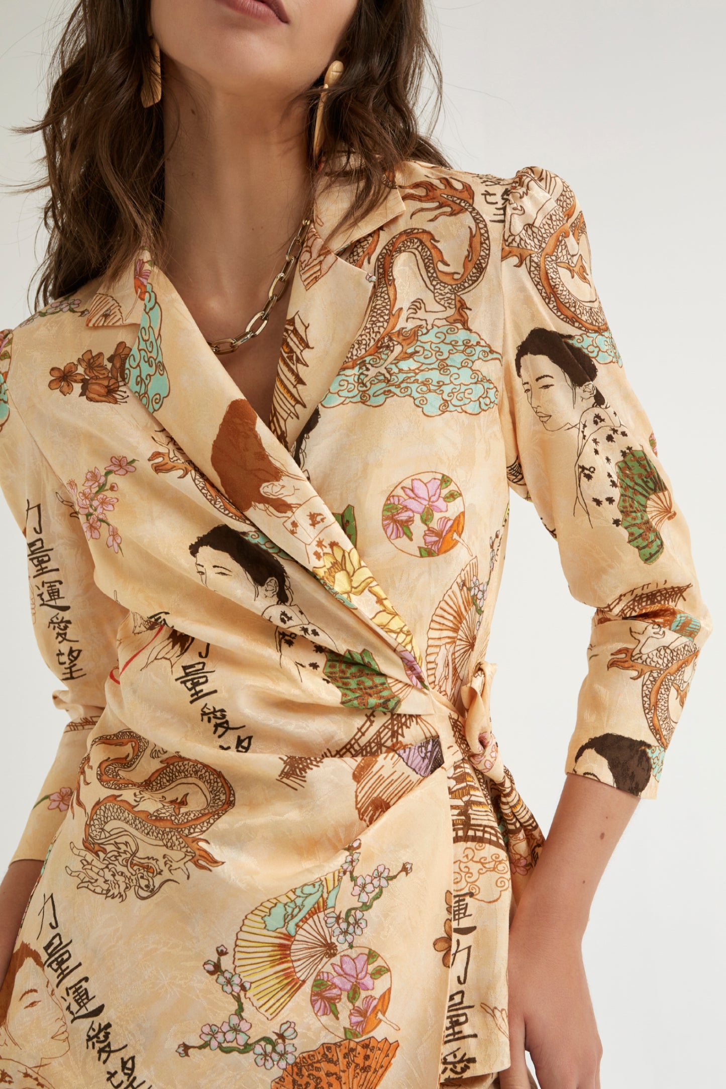CHAQUETA CRUZADA JACQUARD ESTAMPADO JAPONÉS