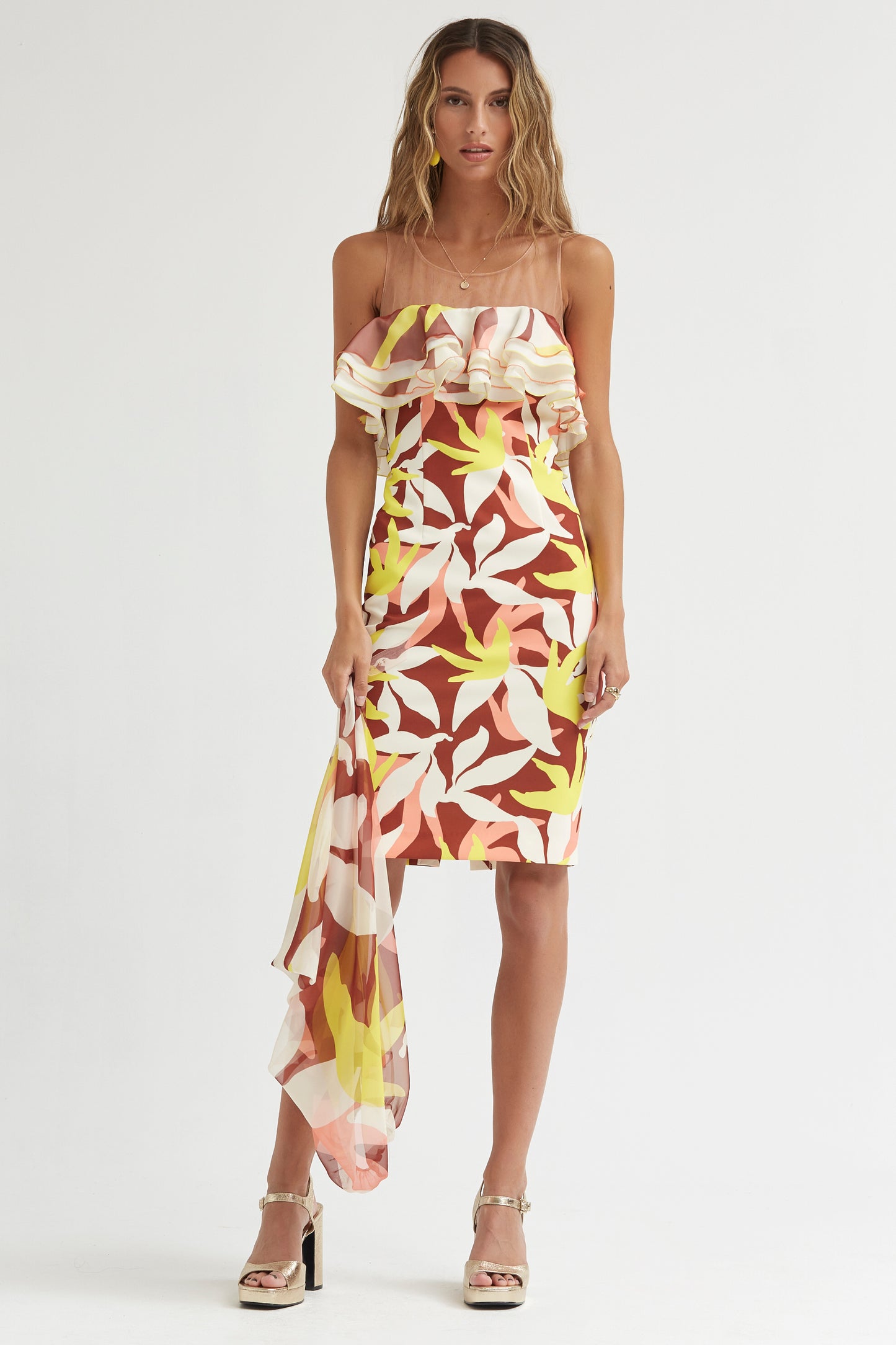 VESTIDO TRES VOLANTES ESTAMPADO FLORAL