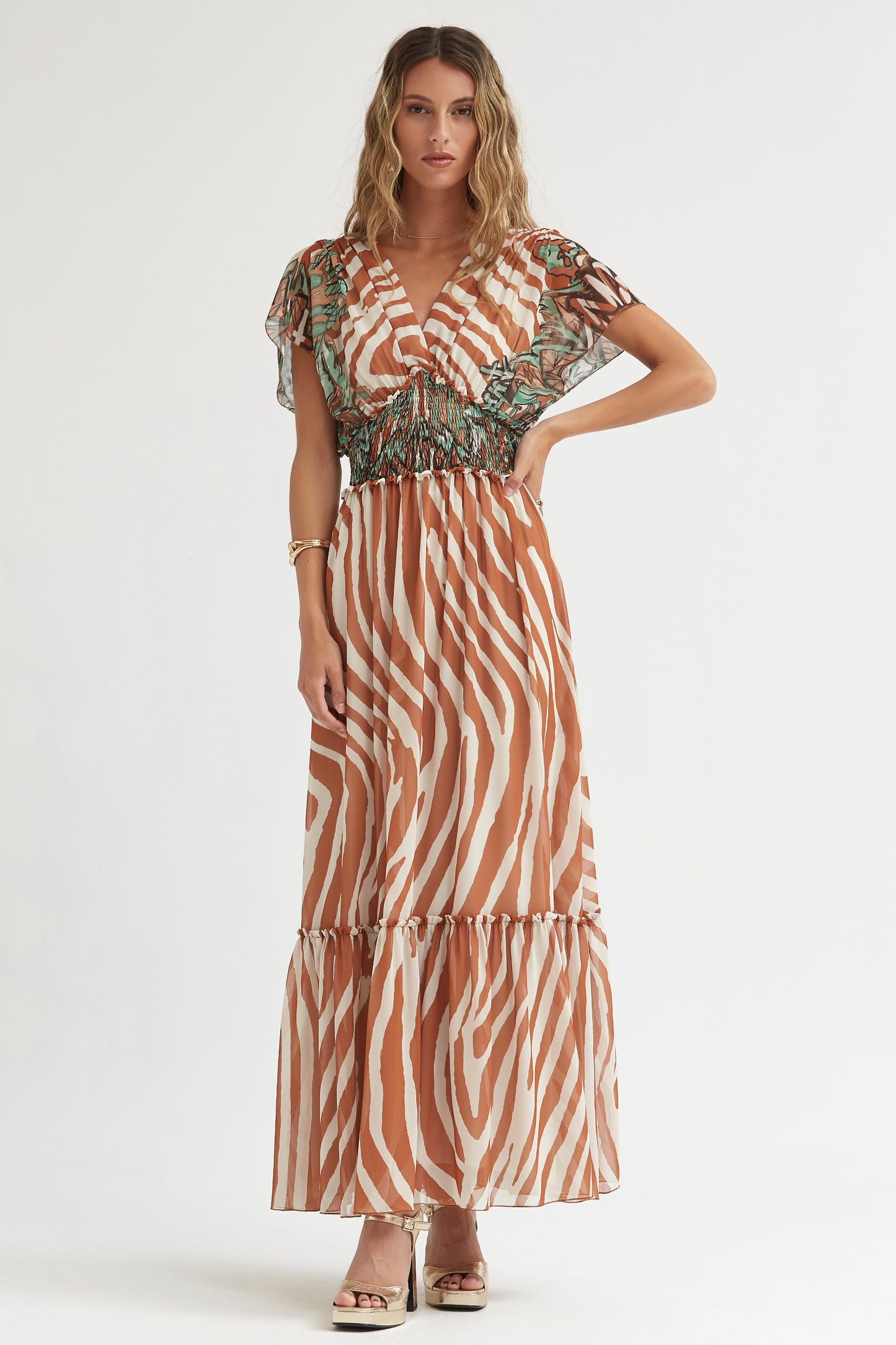 VESTIDO LARGO GOMAS EN CINTURA GASA ESTAMPADO GRAFITI
