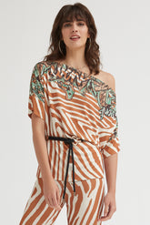 Top Punto Estampado Grafiti