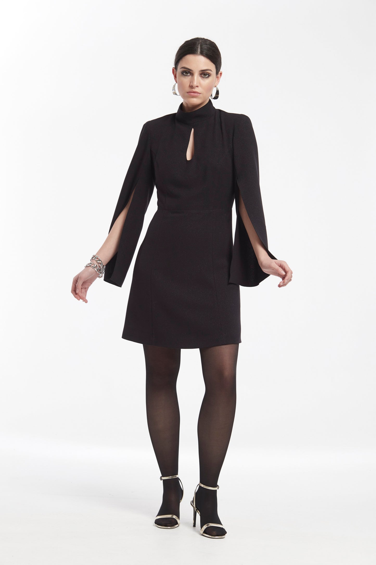 VESTIDO MANGA LARGA ABIERTA PLANA DE LUREX