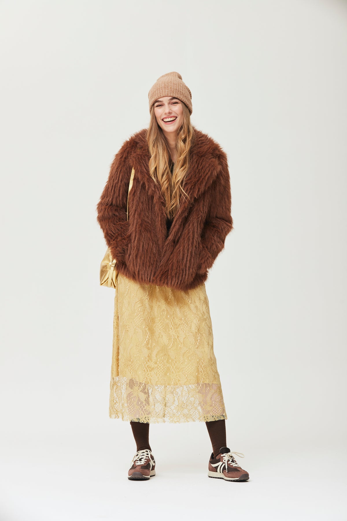 Fiscale rok, viscose kant