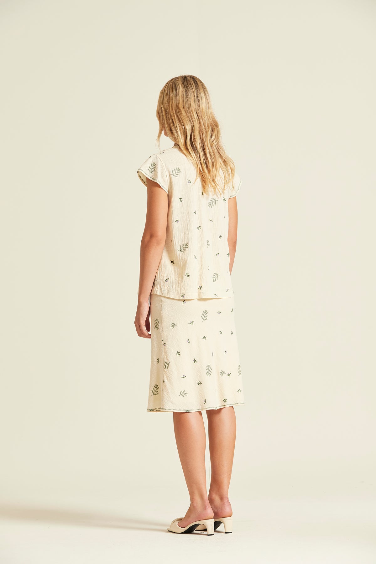 Top Custir Algodón Bordado