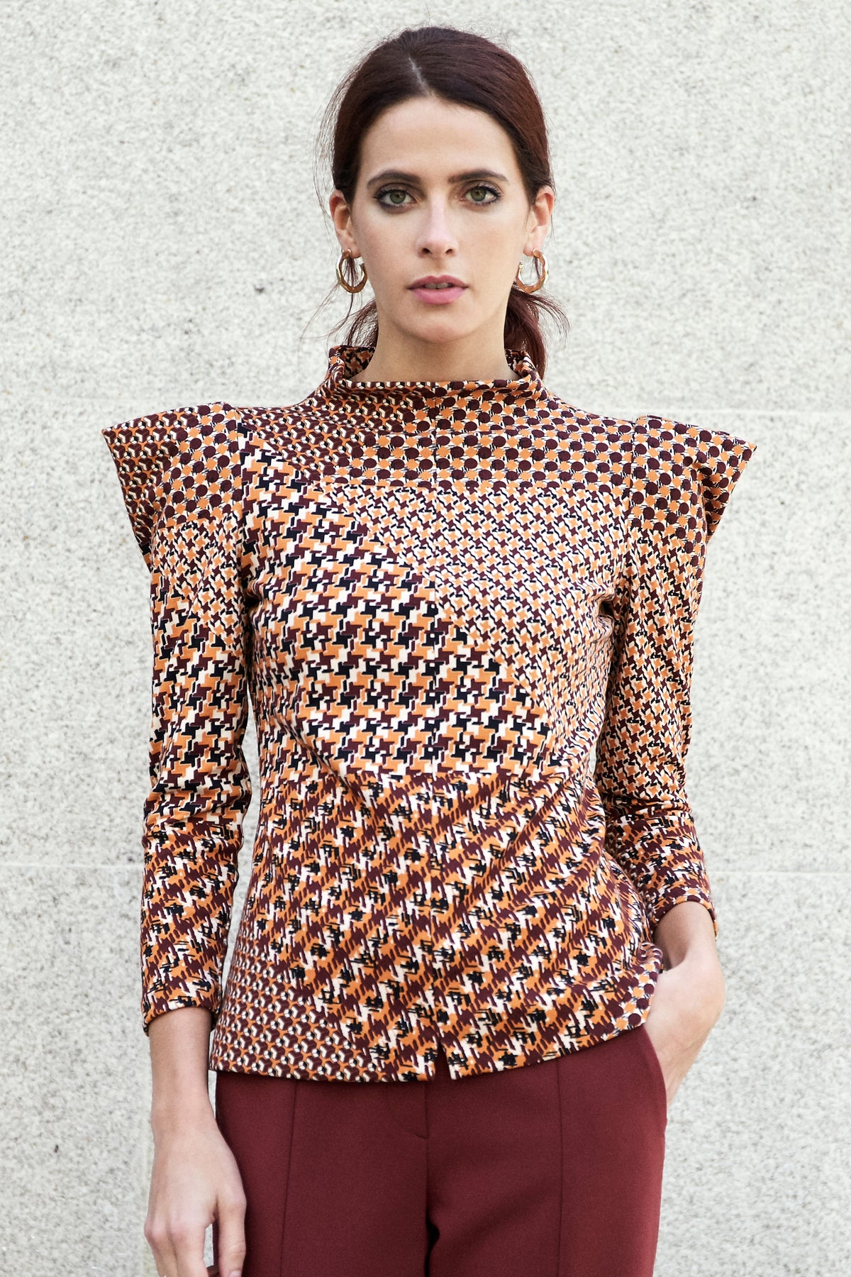 KNITTED FUNNEL COLLAR TOP