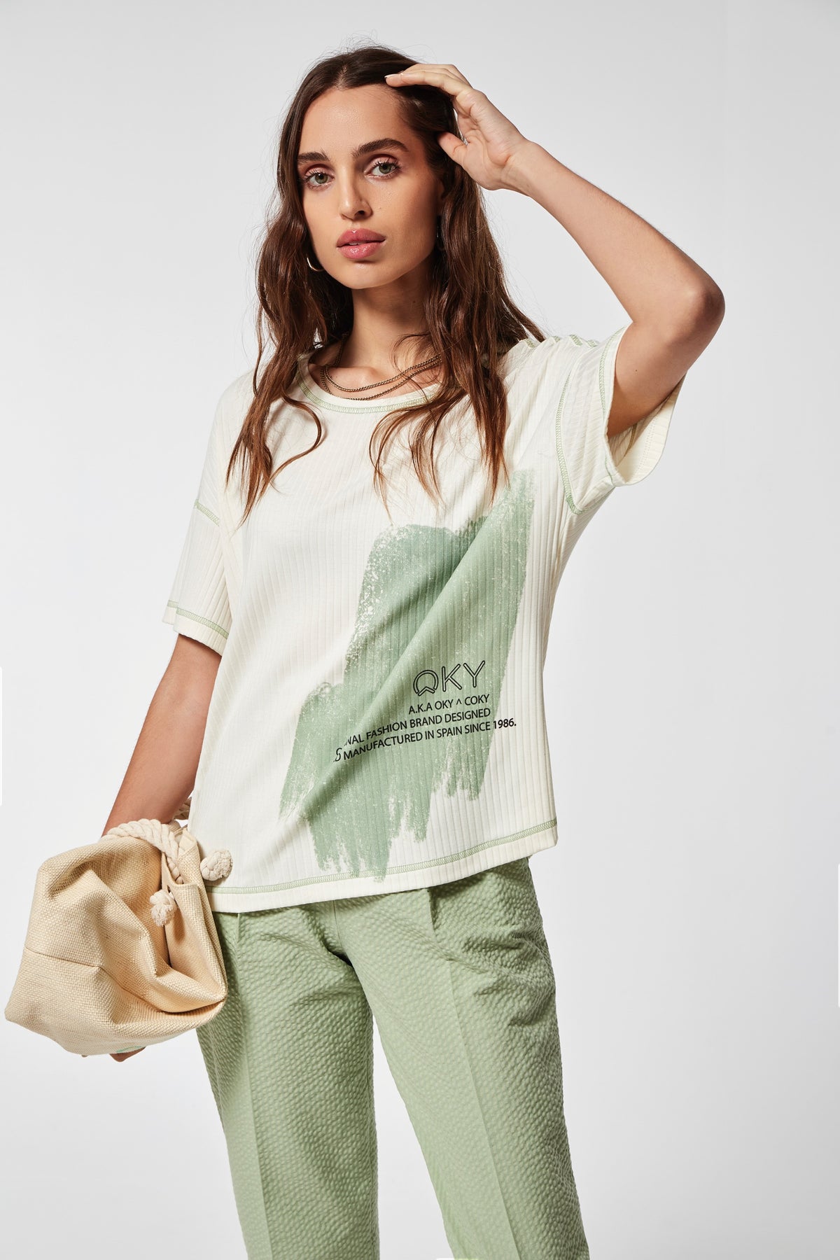 Veveo Ribbed Knit Top