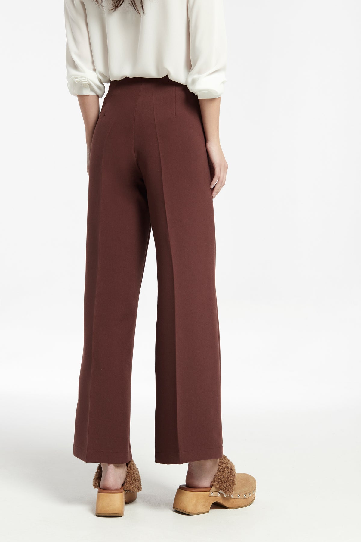 PANTALÓN CINCEL ANCHO PLANA DOBLE