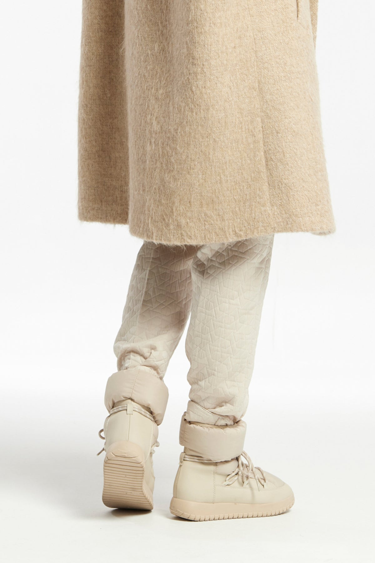 WOOL SHORT FUR FLAP COLLAR LEYRE COAT WITH HOOD