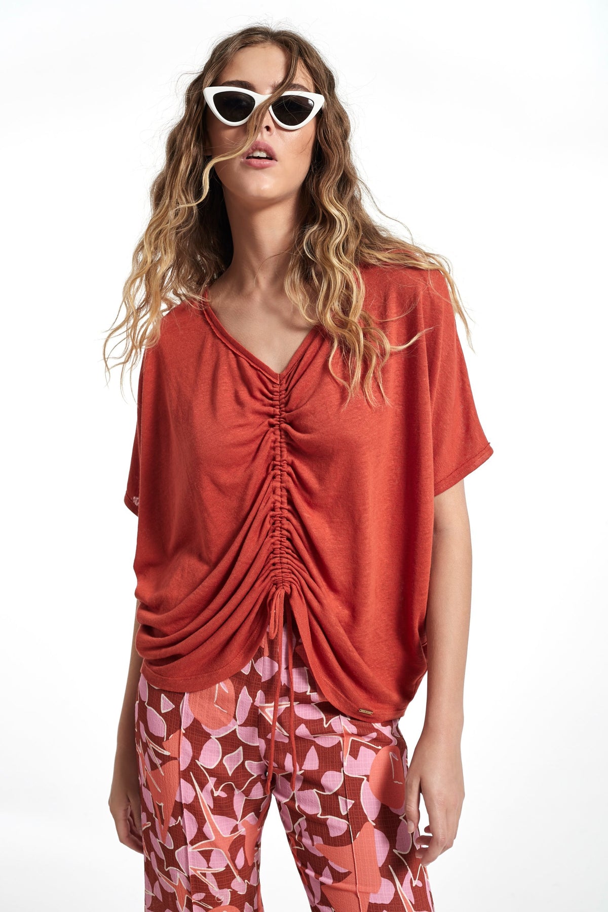 RUSTIC LINEN KNIT CHELES T-SHIRT