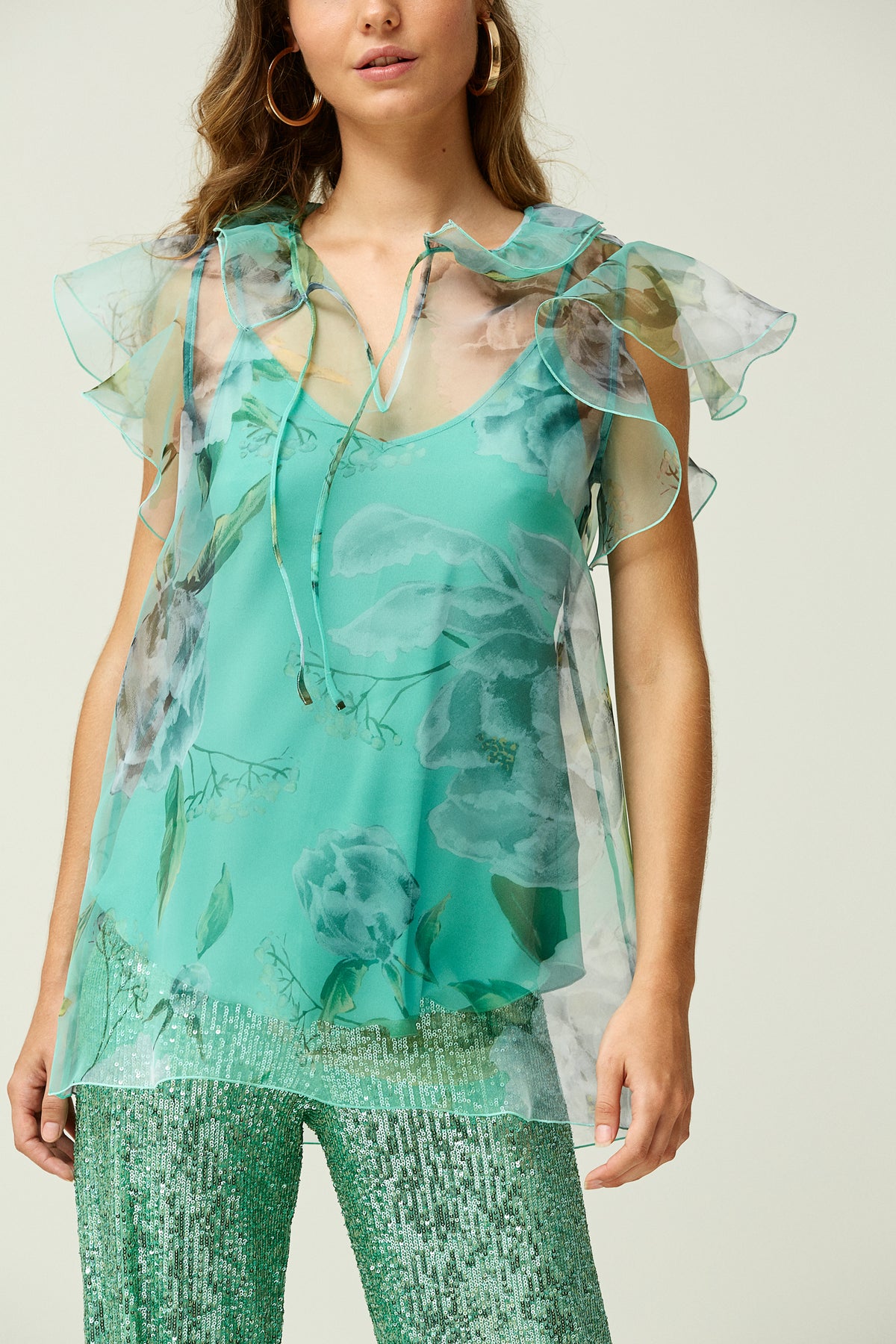 BLUSA LAZADA CUELLO ORGANZA ESTAMPADA